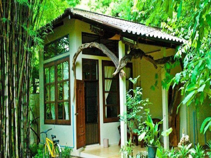 Momchailai Forest Retreat Kanchanaburi Exterior photo