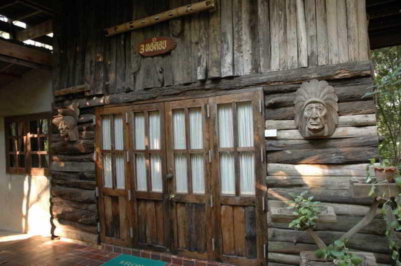 Momchailai Forest Retreat Kanchanaburi Exterior photo