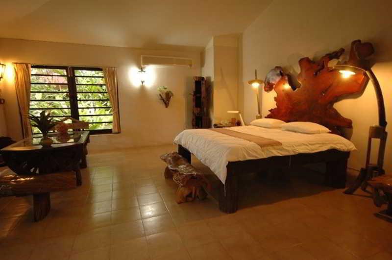 Momchailai Forest Retreat Kanchanaburi Exterior photo