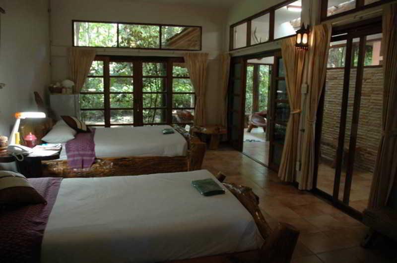 Momchailai Forest Retreat Kanchanaburi Exterior photo